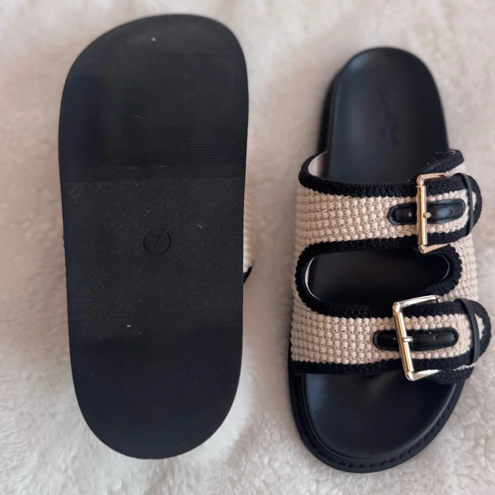 Universal Thread Black and Cream Buckle Sandals - Picture 4 of 4